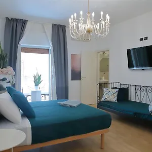 Pensjonat Savoia International_lt_bari Stazione, Bari