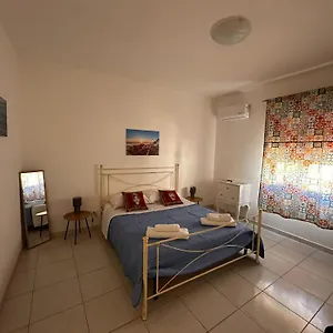 A Due Passi Dal Centro Apartment Favignana